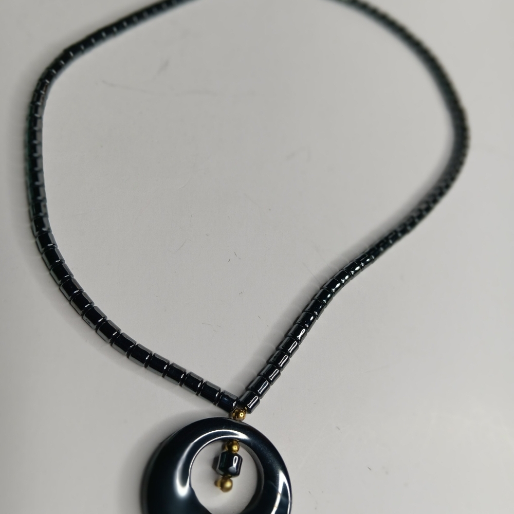Black Beaded Necklace with Circular Pendant - Picture 5 of 7